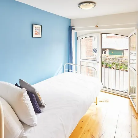 Mary Lyth - West Cliff With Parking Whitby